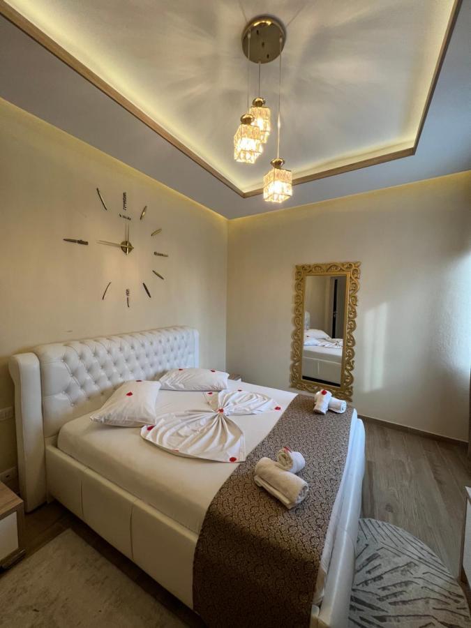 Hotel St.Pauli Shkodër エクステリア 写真