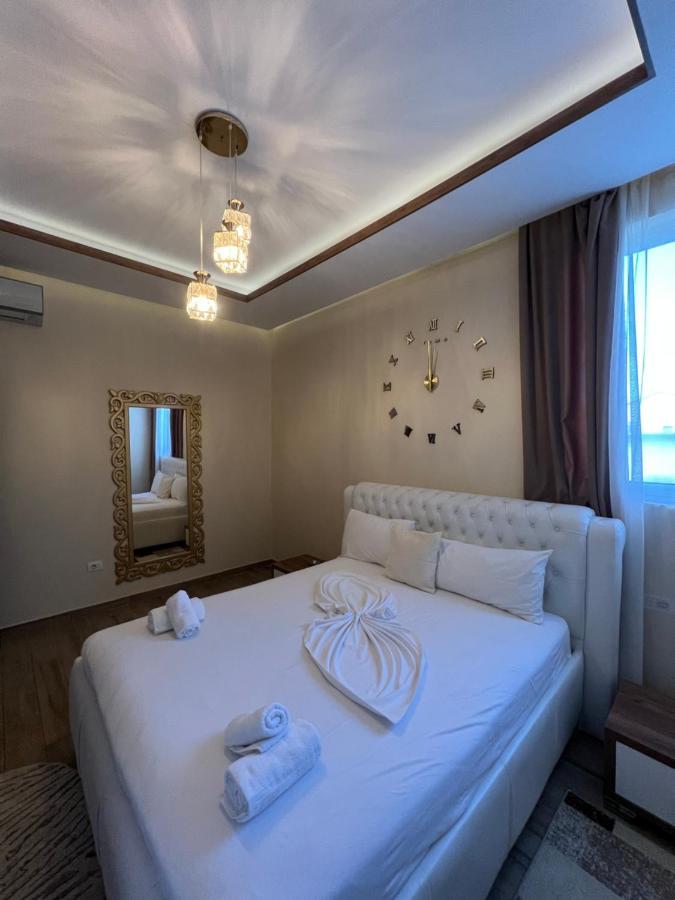 Hotel St.Pauli Shkodër エクステリア 写真